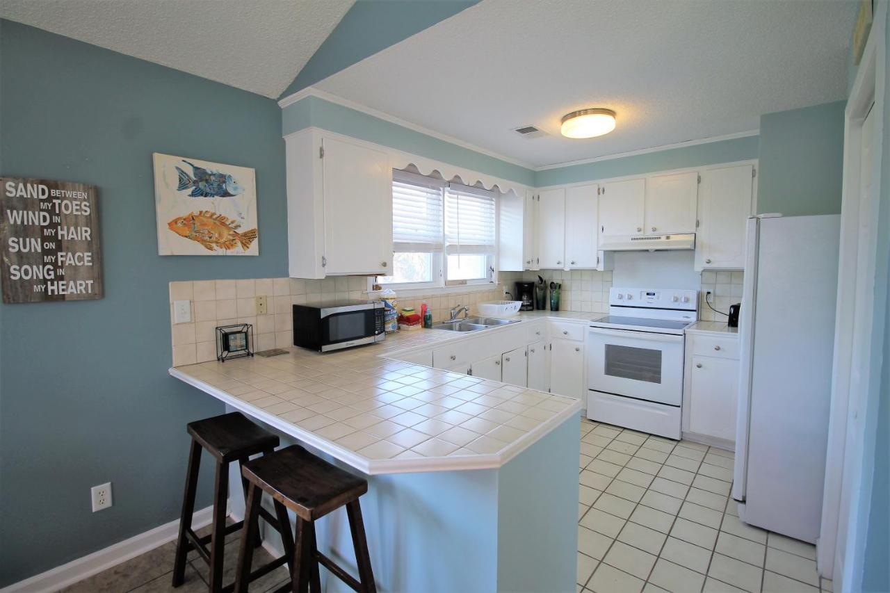 Salty Shack Unit C - Salty Shack - Dog Friendly Home - Across From The Beach - Central Location! Folly Beach Exteriör bild