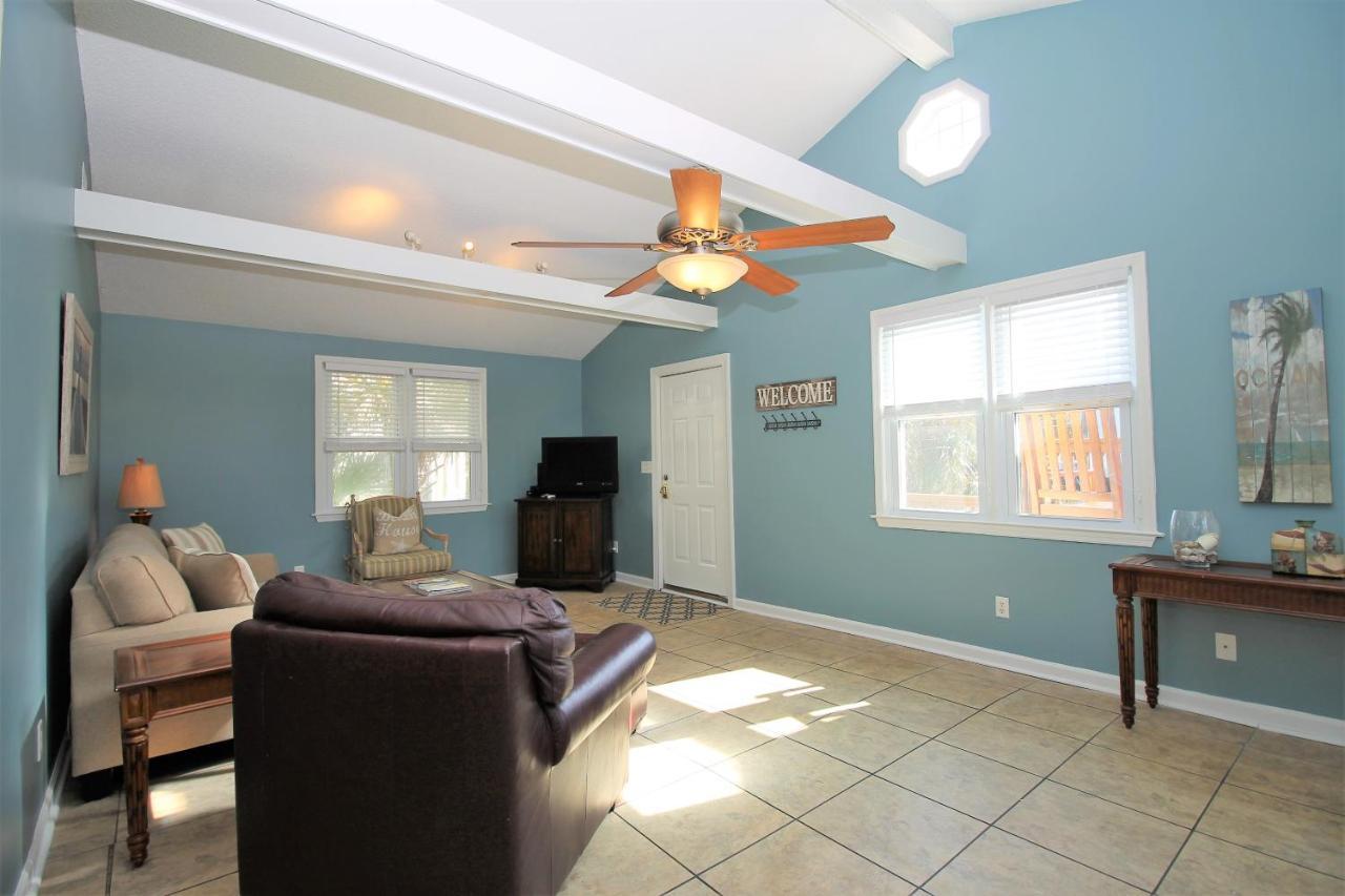Salty Shack Unit C - Salty Shack - Dog Friendly Home - Across From The Beach - Central Location! Folly Beach Exteriör bild