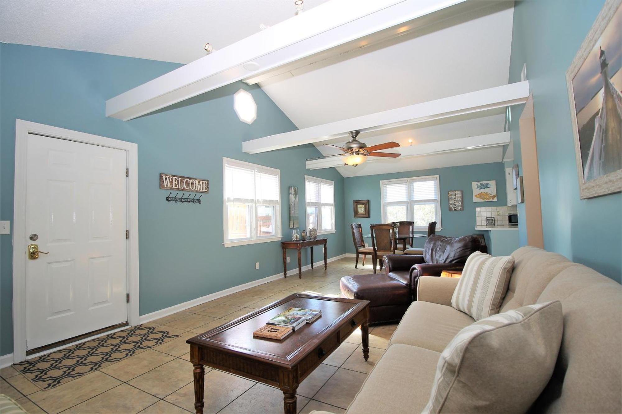 Salty Shack Unit C - Salty Shack - Dog Friendly Home - Across From The Beach - Central Location! Folly Beach Rum bild